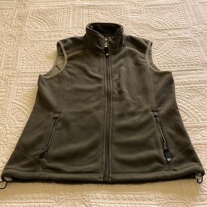 Predator Fleece Vest Army Green. Small